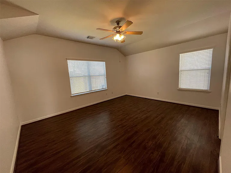 2210 Tremont Trail Ln — Photo 7