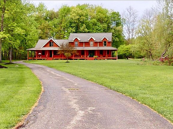 2nd image of 8424 Whispering Pines Dr