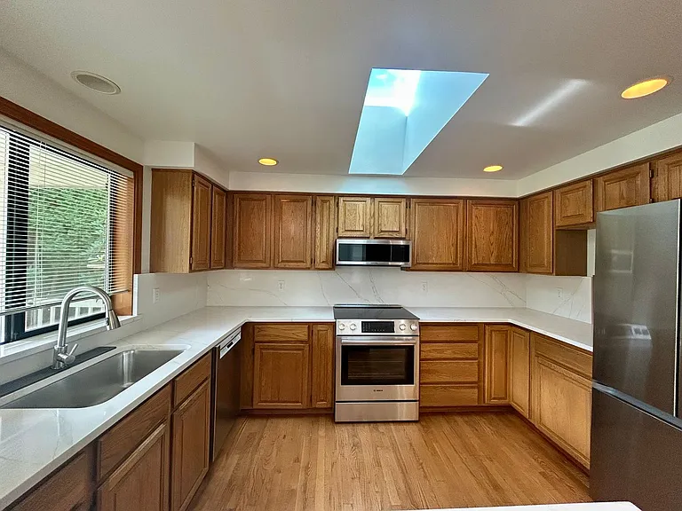 12371 Rainier Dr — Photo 5