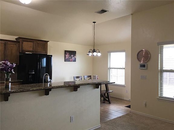 4th image of 11141 NW 6th Ter