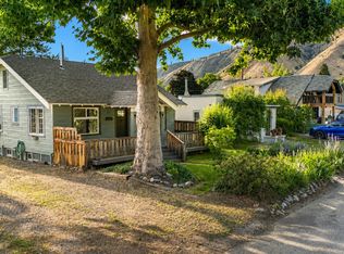 123 Riverfront Drive, Cashmere, WA 98815