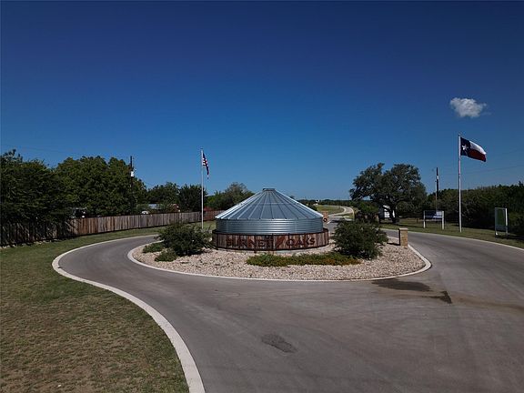 2nd image of TRACT 34 Burnet Oaks Dr
