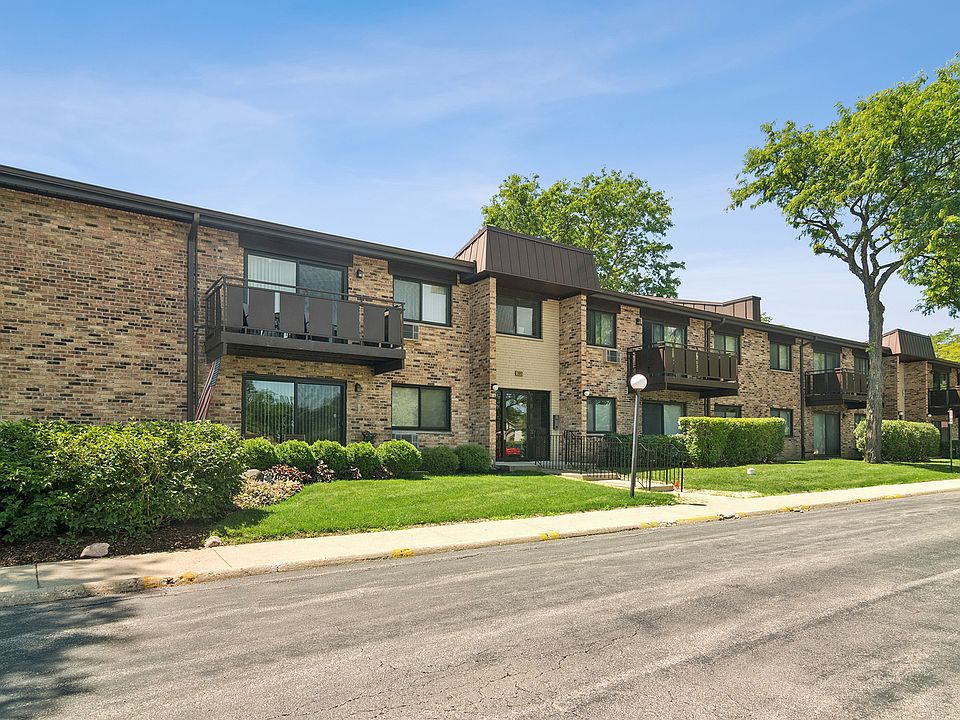 1st image of 2642 N Windsor Dr Unit 103