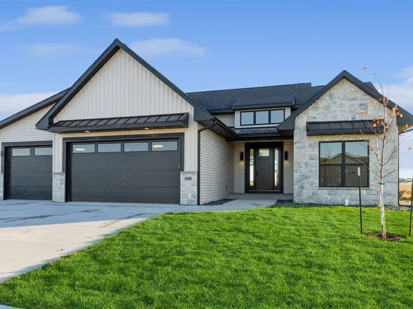 1985 Oak Terrace Ave, North Liberty, IA 52317