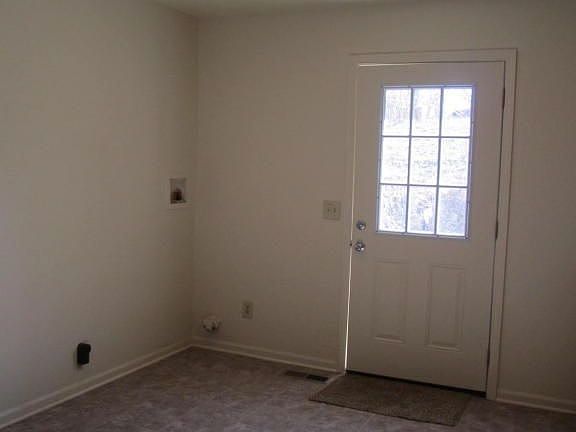 4th image of 501 Pine St