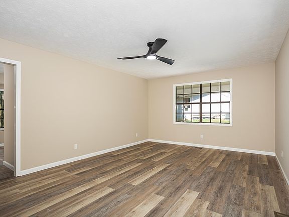 5th image of 126 Weaver Ln