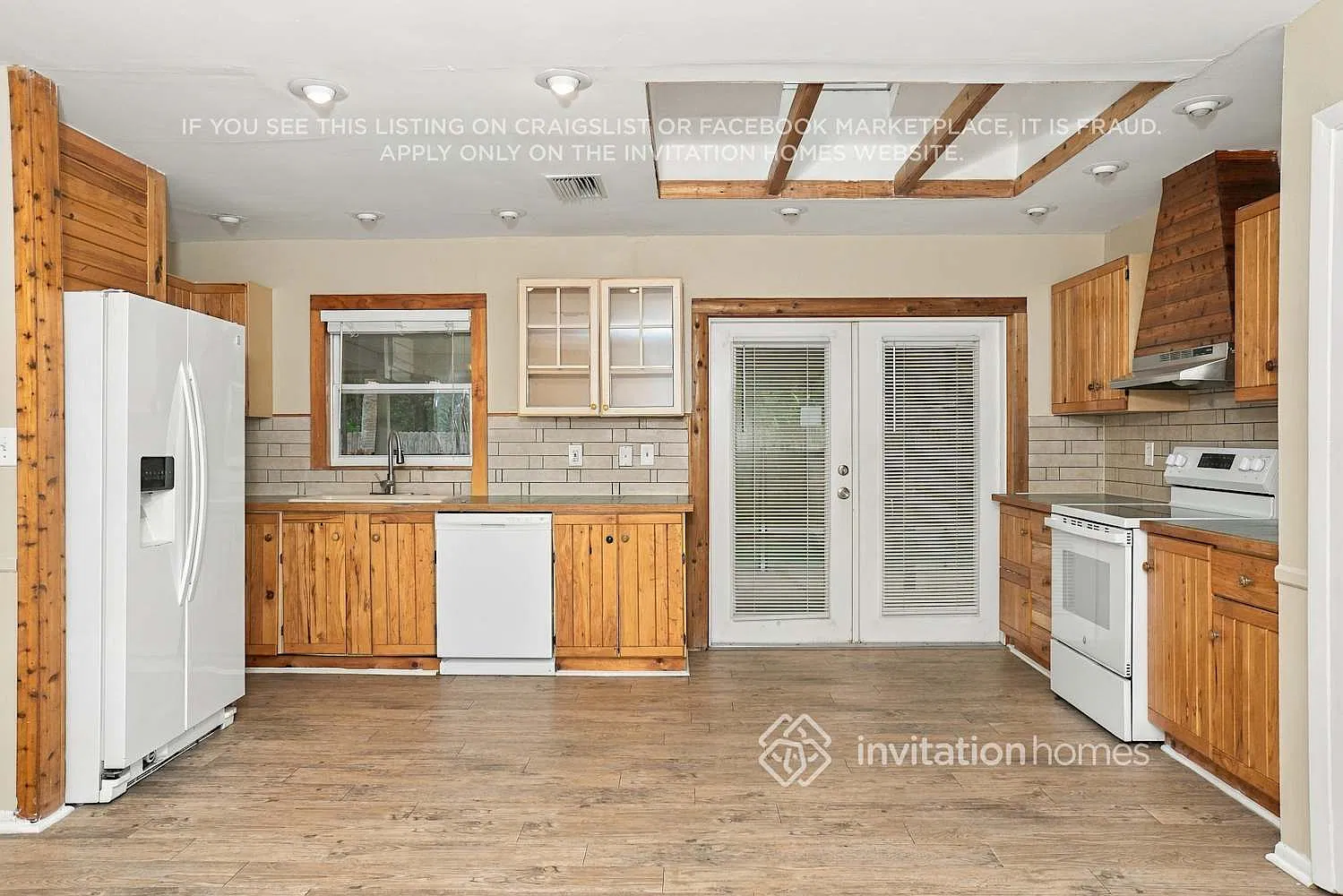 2719 Linwood Dr Sarasota, FL 34232 — Photo 4