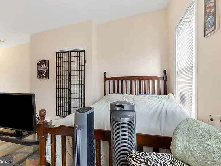 1804 Fairmount Ave #3 — Photo 5