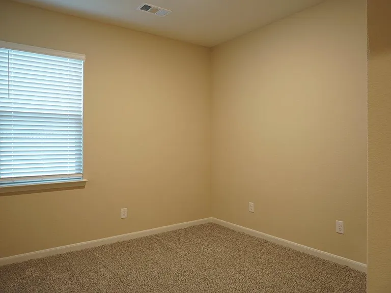 1823 Dahlia Way — Photo 8