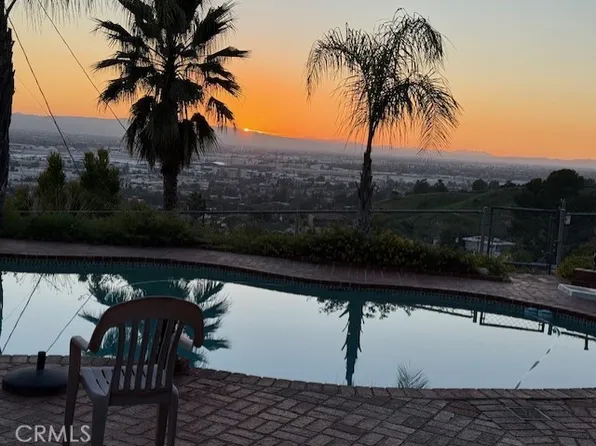 3003 Mesa Verde Dr, Burbank, CA 91504