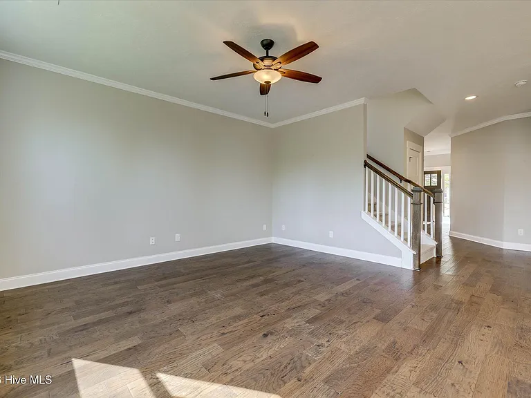 1003 Glenhaven Dr — Photo 6