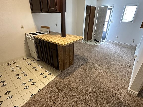 4th image of 626 8th Ave S #3