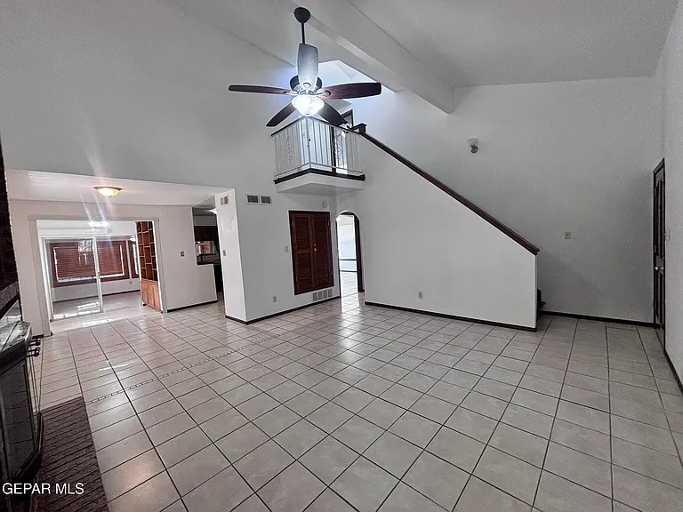 11578 Chaplin Ct — Photo 4