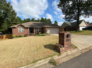 1403 Neptune St, Russellville, AR 72801