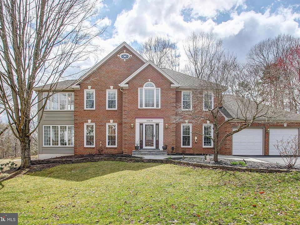 1st image of 15419 Snowhill Ln