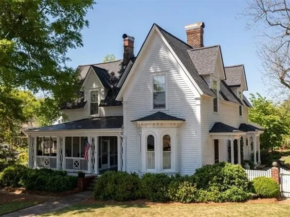 109 N Cave Spring St, Cedartown, GA 30125