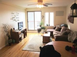 2271 33rd St APT 4, Astoria, NY 11105