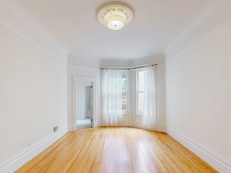 523 Waller St #525 — Photo 16