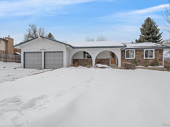 2nd image of 6737 Vivian St