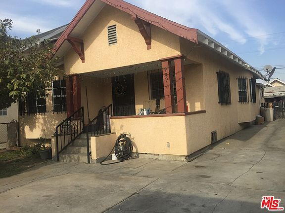 3rd image of 909 W 55th St