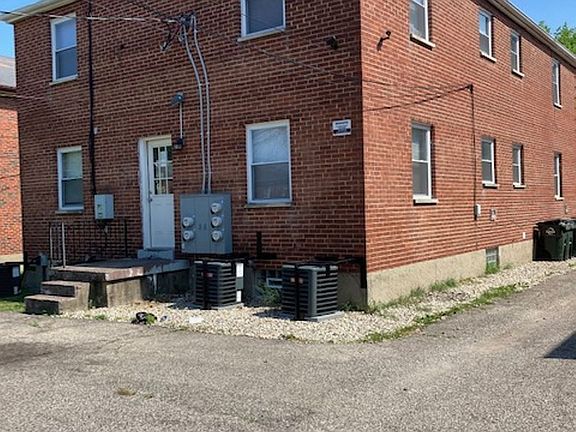 3rd image of 53 Bennington Dr #1