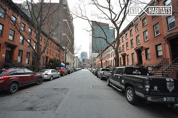 Rented by Citi Habitats | media 15