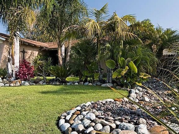 4th image of 2568 Scoter Ave