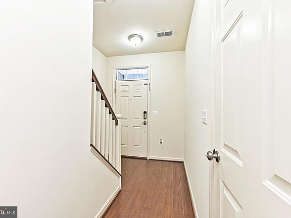 3rd image of 12743 Lotte Dr