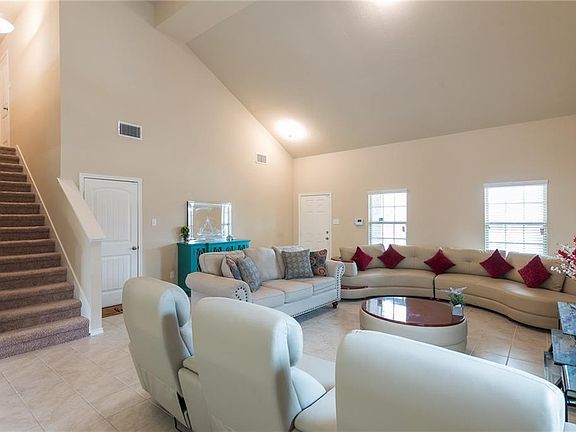 4th image of 2359 San Marcos Dr