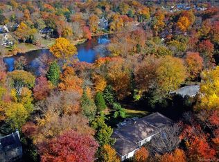 11 Pequot Trl, Westport, CT 06880