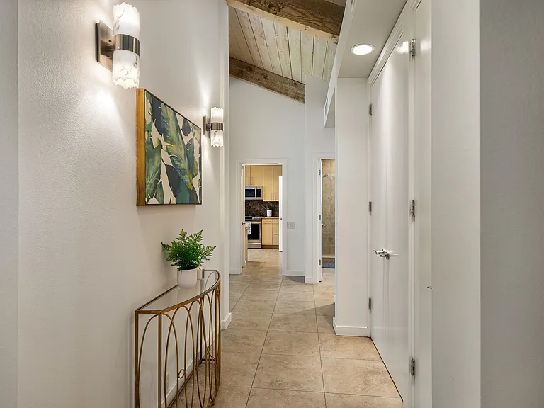 521 Desert West Dr — Photo 23