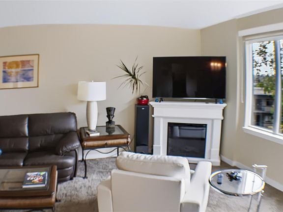 4th image of 103 Gorge Rd E #305