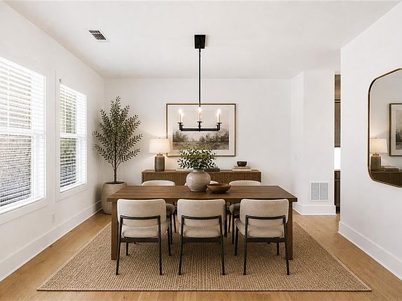 5th image of 4300 Hawthorn Cir