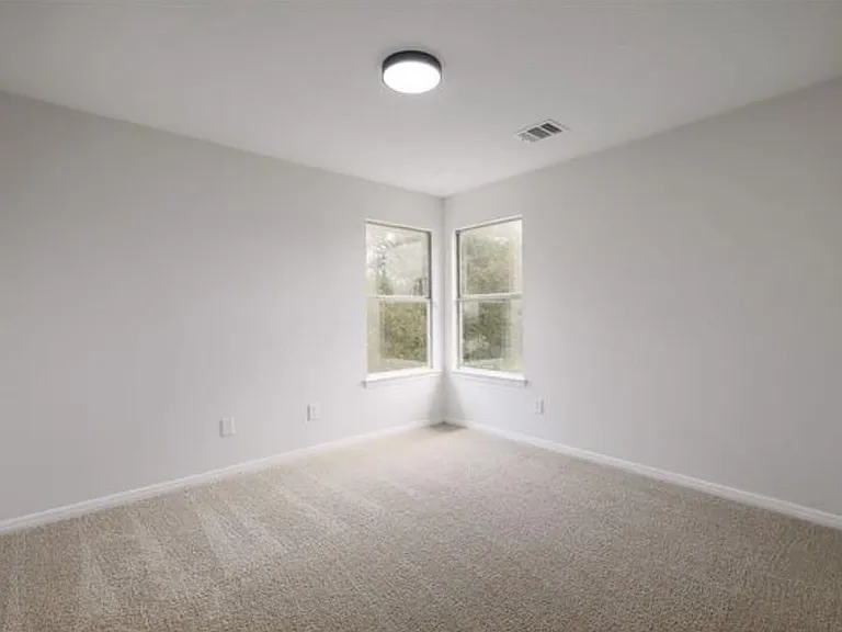 1831 Chino Valley Trl — Photo 22