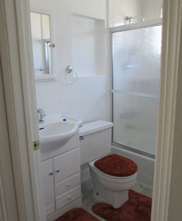 3rd image of 401 McCovey Ln