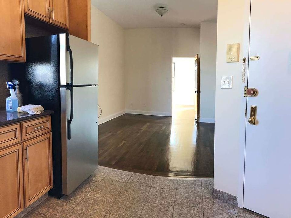 1st image of 30-11 30th Ave #4
