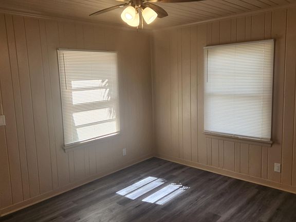 4th image of 609 SW 4th Ave #4