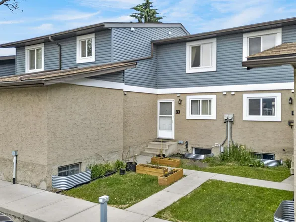 7604 29th Ave NW #53, Edmonton, AB T6K 3Z2