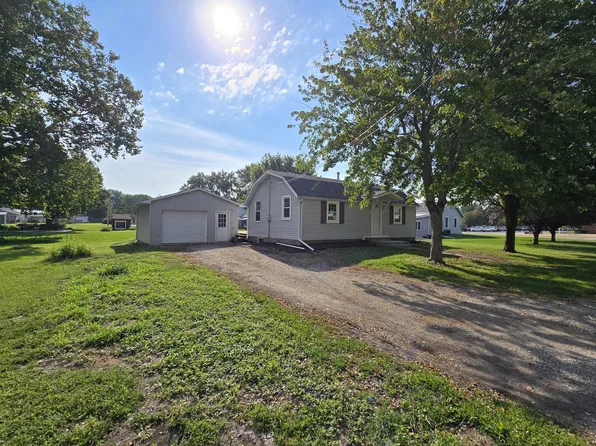 506 SW 10th Ave, Aledo, IL 61231