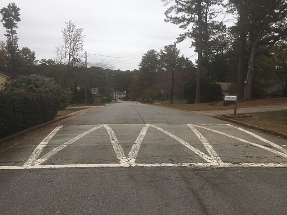 5th image of 490 Rocky Cove Trl