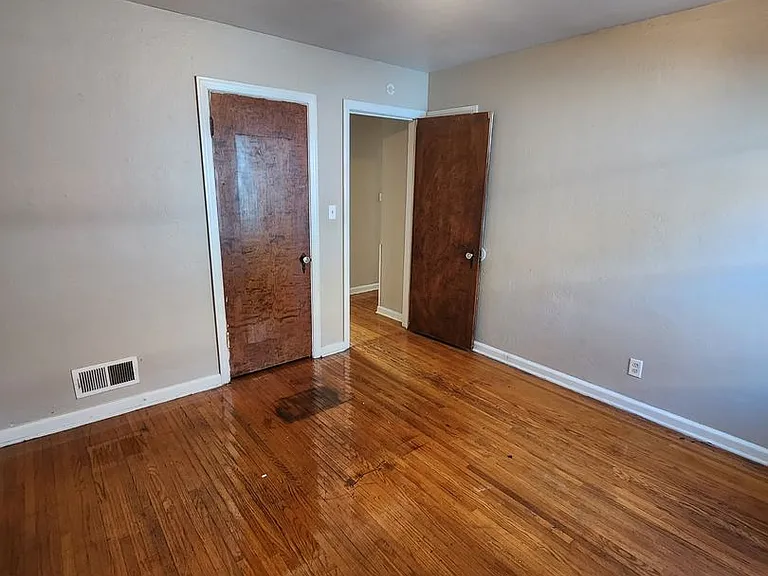 3816 Almeda Dr — Photo 4