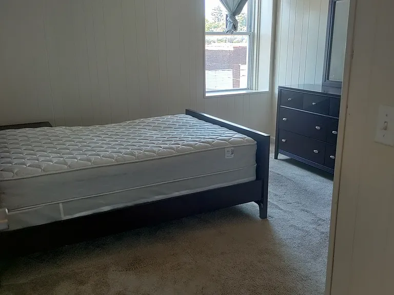 342 Broad St #5 — Photo 9