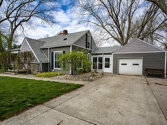 2nd image of 2007 Cedar Dr