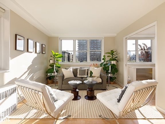 4th image of 63 E 9th St APT 14P