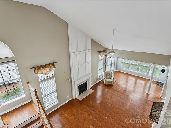2nd image of 205 Pine Lake Dr