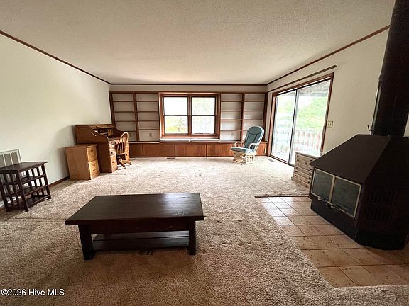 3rd image of 136 NE 21st Street