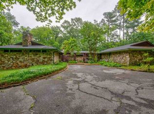 3282 W Lakewood Dr, Memphis, TN 38128