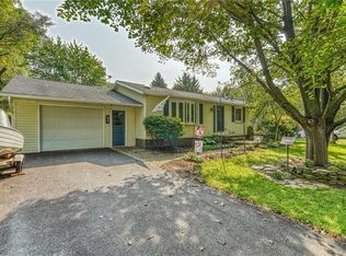 704 Erie Street Rd, Macedon, NY 14502