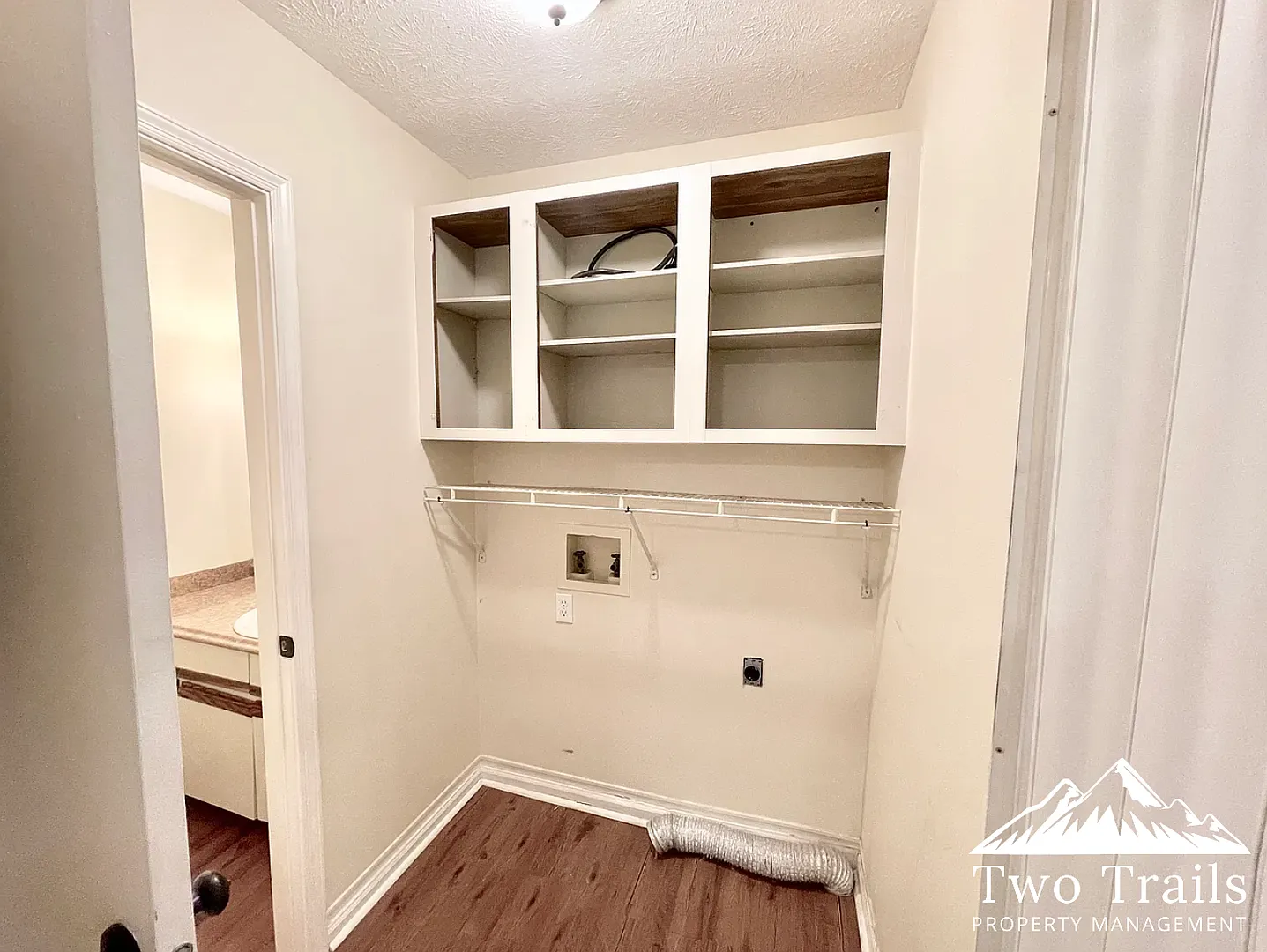 2 Bed/1.5 Lower Level Condo — Photo 3