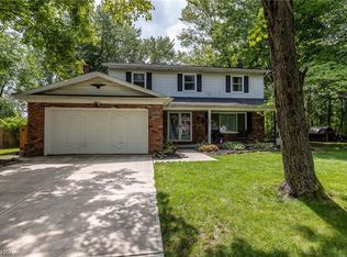 30901 North Ct, North Olmsted, OH 44070